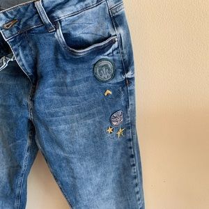 PULZ JEANS SIZE 29, Patch Highwaist Ankle Pants